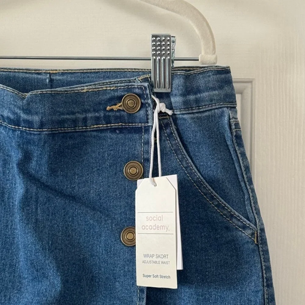 Social Academy Girls Adjustable Waist Medium Wash Wrap Skort Size 10 New